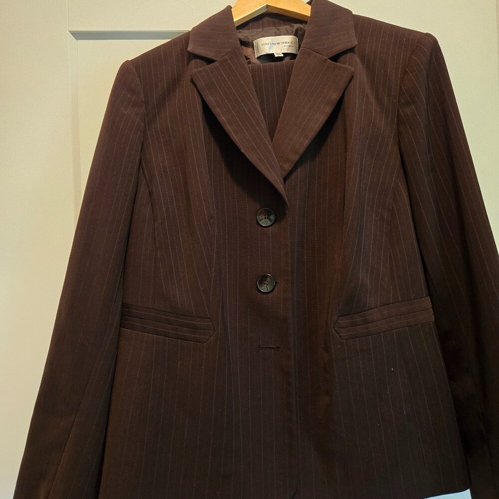 Jones NY Suit 14W